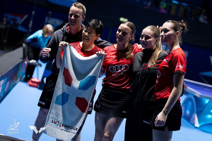 卓球女子のルクセンブルク代表（C）ITTF