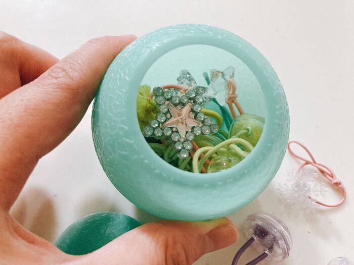 懐かしのメロンアイスの容器、捨てずに活用！ほっこり系の見た目で意外な効果を発揮♡