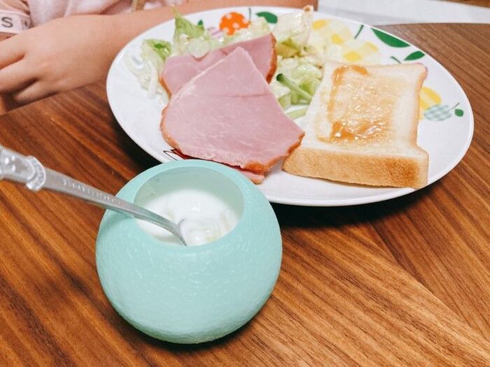 懐かしのメロンアイスの容器、捨てずに活用！ほっこり系の見た目で意外な効果を発揮♡