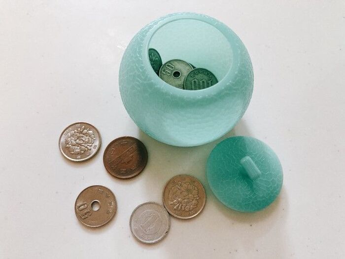 懐かしのメロンアイスの容器、捨てずに活用！ほっこり系の見た目で意外な効果を発揮♡
