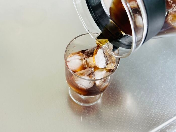 紙のフィルターはもう不要！？意外なモノでコーヒーをいれてみたら…想像以上に美味しかった！