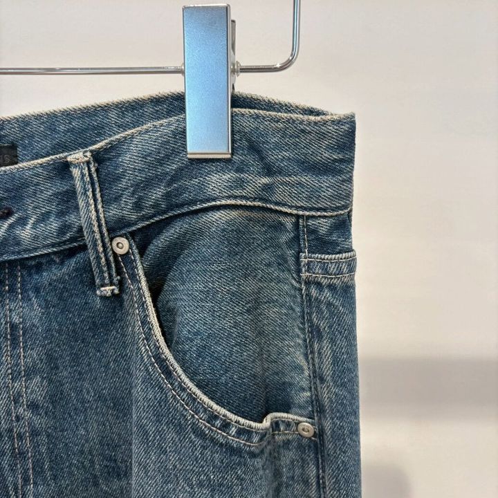 ユニクロ バギーカーブジーンズ