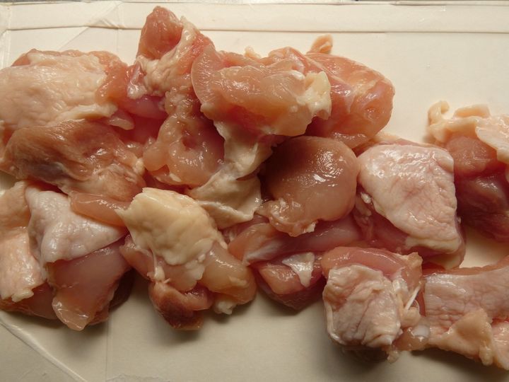 ボリュームたっぷり！「鶏肉とナスのスパイスソテー」