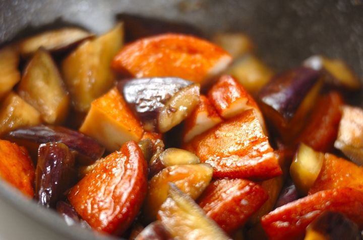 ナスとさつま揚げの煮物の作り方2