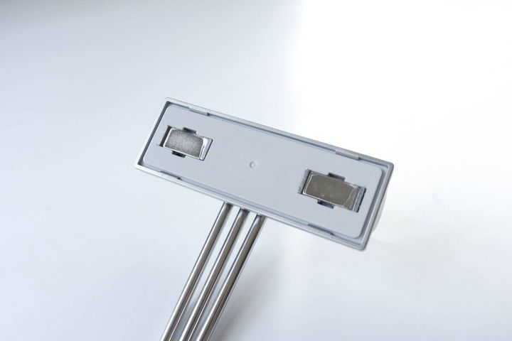 ステンレス3連ふきん掛け（ネオジムマグネット） マグネット部分