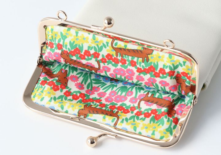 宝島社雑誌付録大人のおしゃれ手帖6月号のtsumori chisato（ツモリチサト）上品がま口ポシェット6