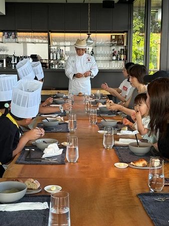 「神⼾北野ホテル」総⽀配⼈・総料理⻑の⼭⼝浩さんが、兵庫県「県勢⾼揚功労」受賞！