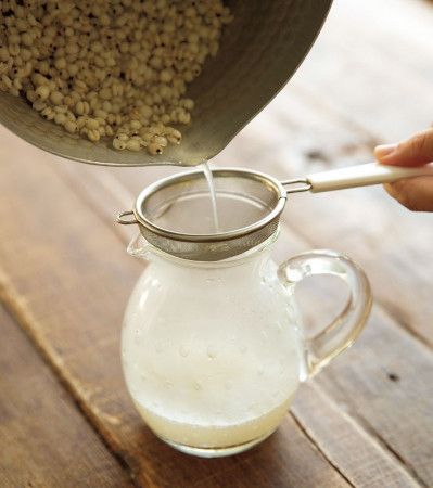 3.火を止めて10分待ち、粒を取り除く