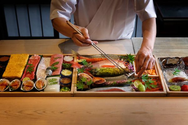 料理旅館「明治の森 箕面音羽山荘」が、開業20年記念の20％OFFキャンペーン実施中