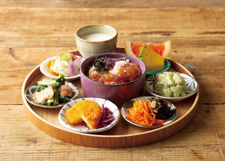 「EVERYONEs CAFE Garden Plate（Pork）」平日2450円、土・日曜、祝日2550円（写真提供：EVERYONEs CAFE）