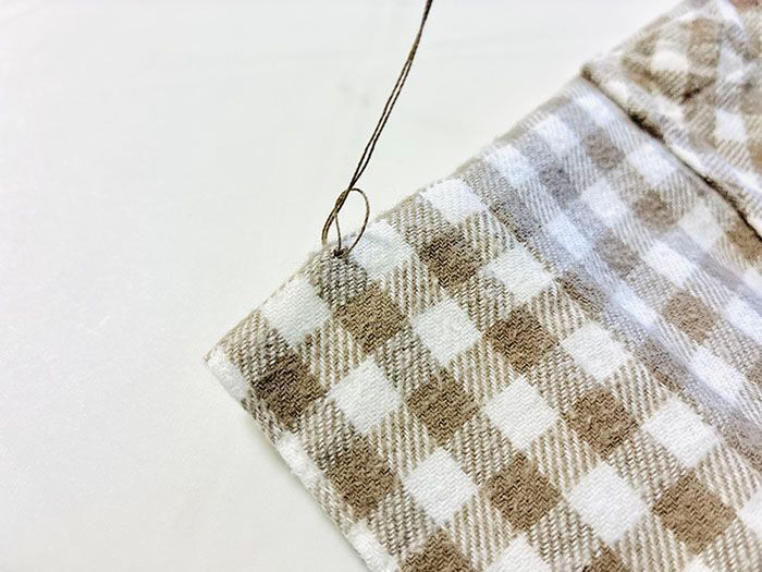 「玉結び」も「玉止め」もしなくてOK！？超簡単なボタンのつけかた。プロ並みにきれいな仕上がりに♪