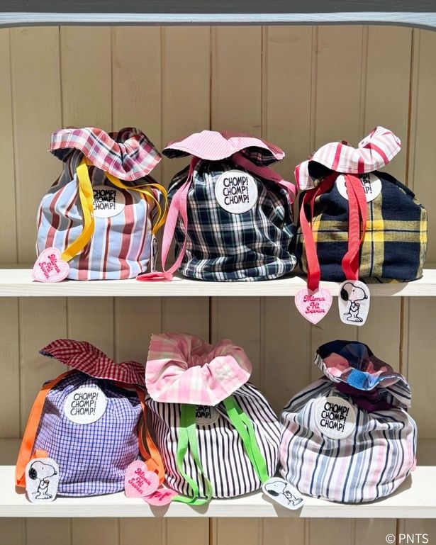 「巾着バッグ」(各5280円)