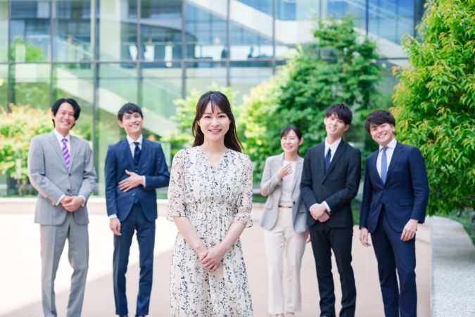 仕事で褒められた時の返答