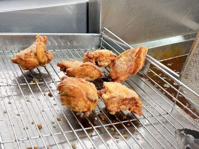 西麻布吾空唐揚げ専門店 六本松店 二度揚げ