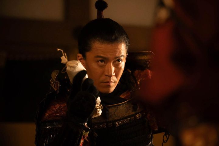 織田信長（小栗旬）／大河ドラマ「豊臣兄弟！」第14回より ©️NHK