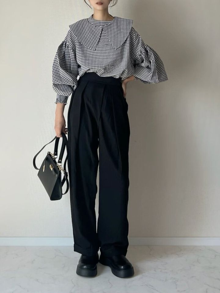 黒パンツコーデ2