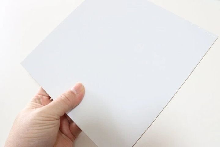 磁石がくっつくスチールタイル（ホワイト）