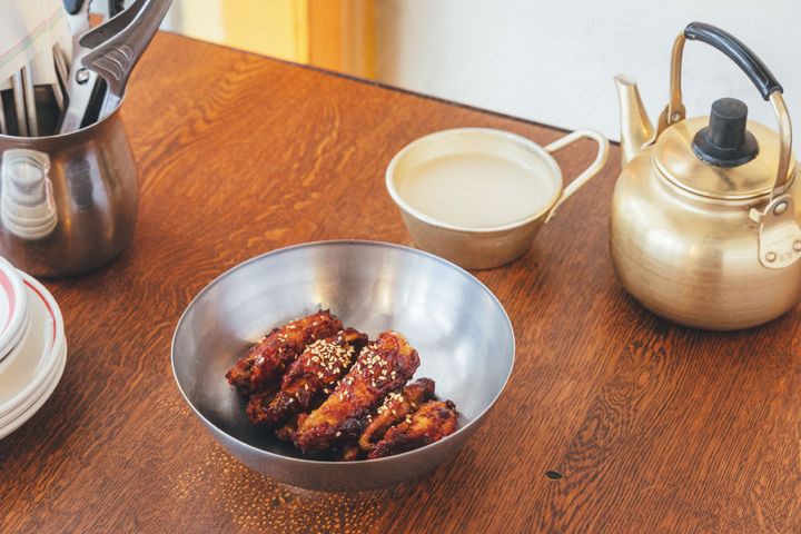 『胡同（フートン）』のKFC（コリアンフライドチキン）｜宇賀なつみ「ほろ酔いおつまみ」