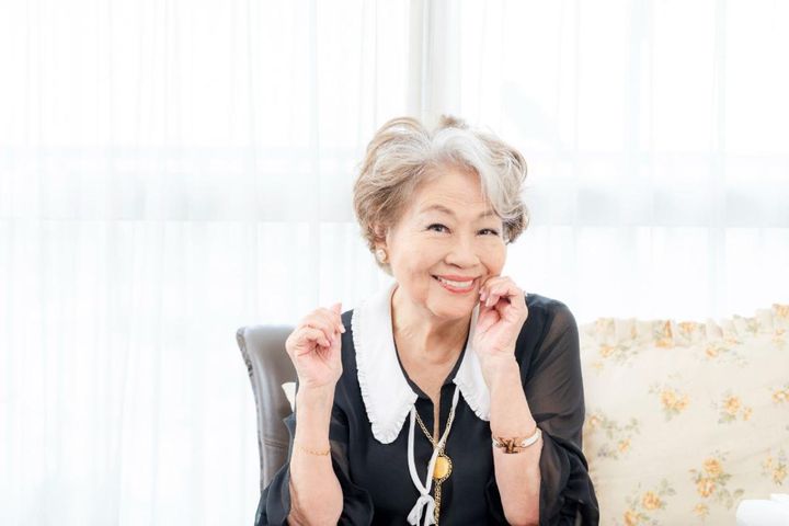 「徹子の部屋」に登場！カオリ・ナラ・ターナーさん。まさかの片足立ちを披露！若さの秘訣は鮭とブロッコリーと夜のあれ！【ターニングポイント＃4】