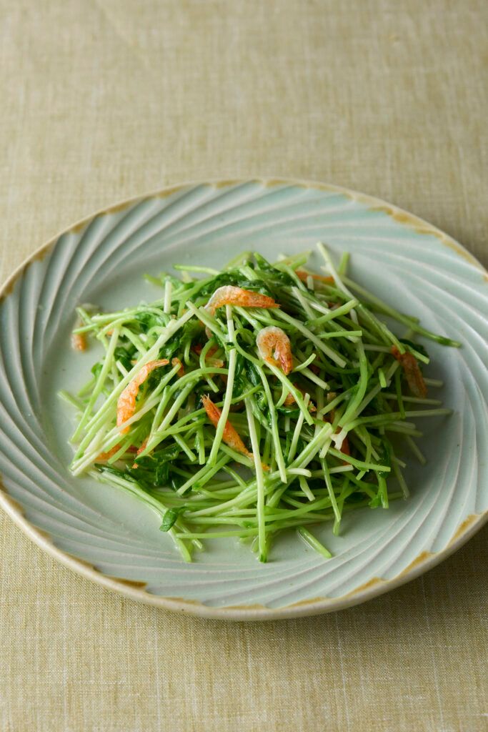 豆苗と桜えびの塩炒め