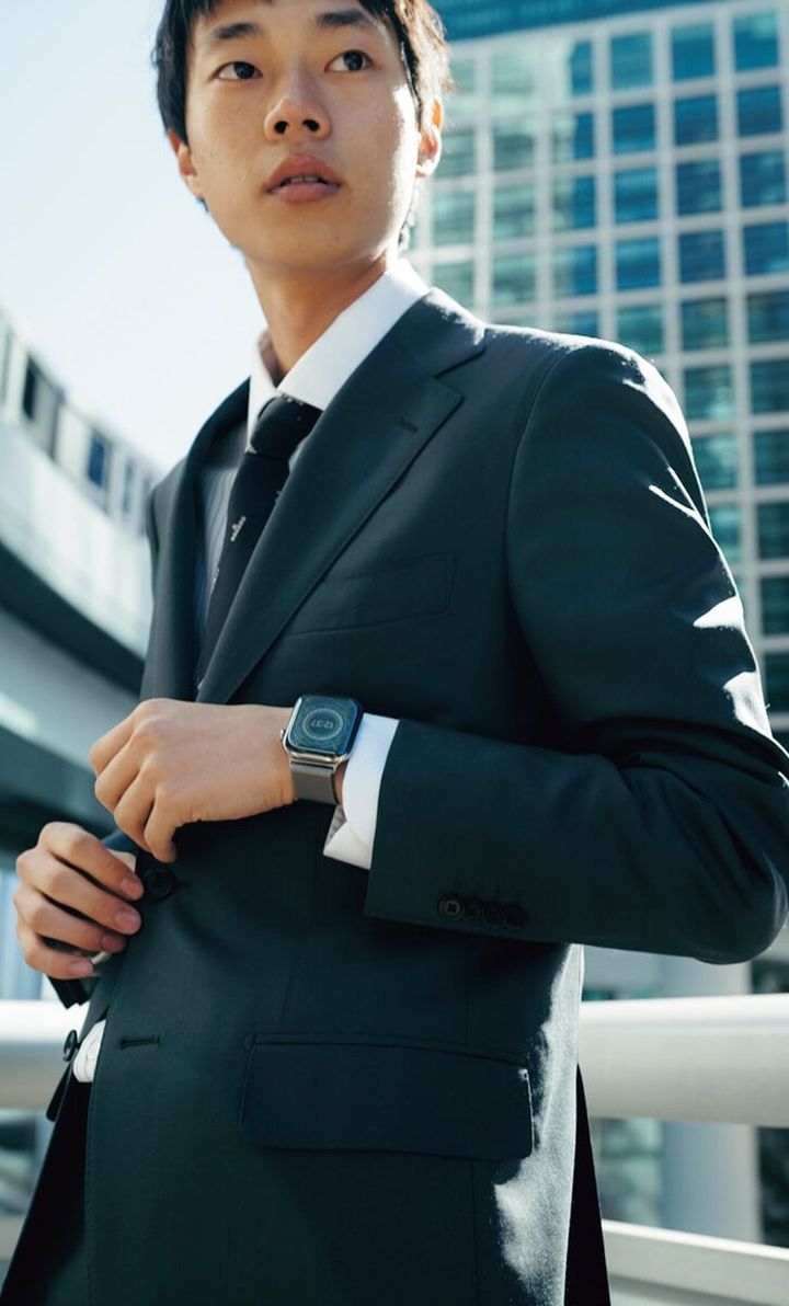 Apple Watch Series 11 チタニウム GPS + Cellularモデル［Apple］