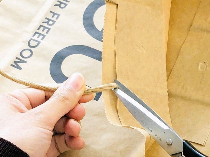 空き箱や紙袋の『持ち手』捨てちゃダメ！目ウロコな活用法があるんです♪