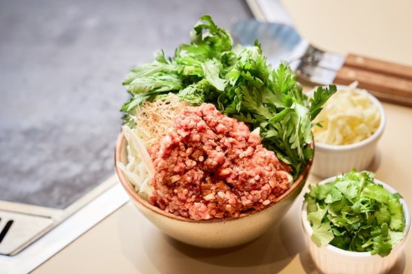 【千葉県浦安市】もんじゃ焼き「モヘジ」がイクスピアリに開店！世界各国のメニューをユニークな空間で