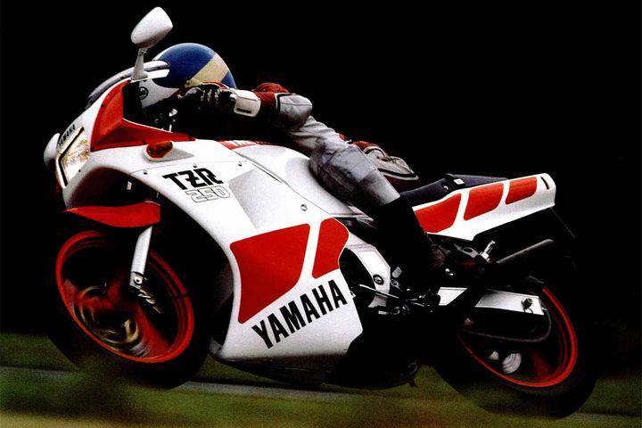 YAMAHA TZR250（1KT）