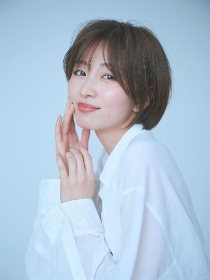 ドラマ『告白－25年目の秘密－』に出演する岡崎紗絵 width=