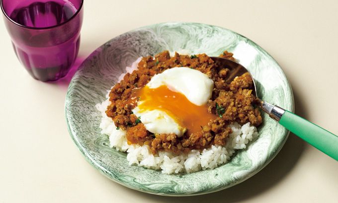 【カレー粉でお手軽レシピ】煮込み時間は10分以下！「おろしにんじんのキーマカレー」の作り方の画像1