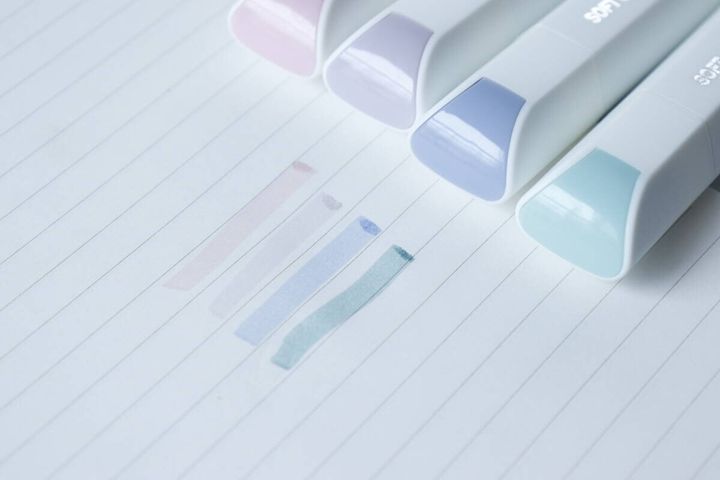 ダイソー 蛍光ペン（ミニ、四角、4本） 色味