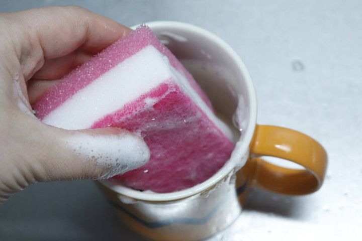立つスリムキッチンスポンジ 使用例