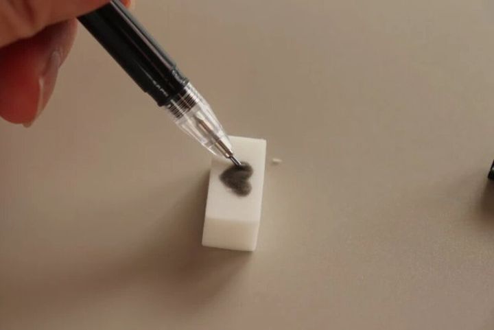 ダイソーの精密デザインナイフの使用例