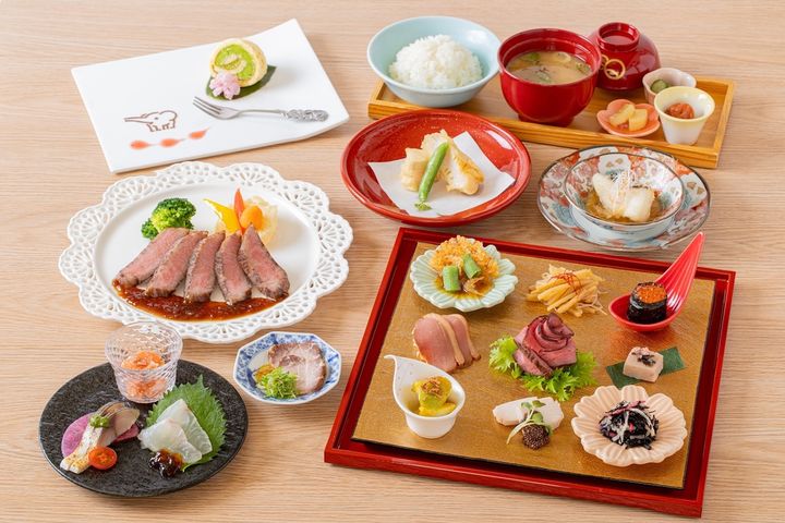 ディナー限定の「春姫会席」6100円（前日までに要予約）／写真提供：象印食堂 梅田店