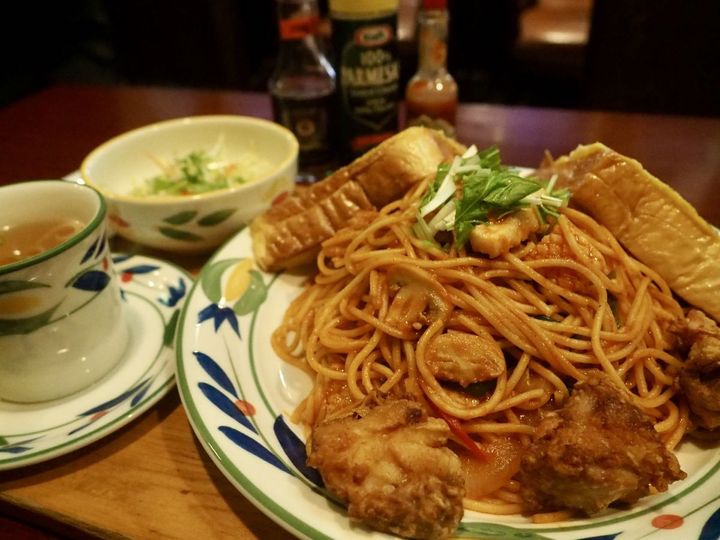 「お嬢様セット（ナポリタン・唐揚・フレンチトースト）」1350円