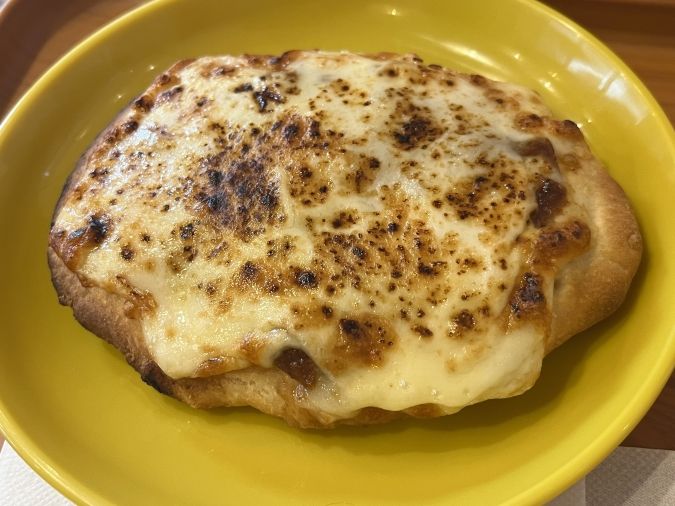 pan do mou（パンドムウ）焼きチーズ欧風カレー