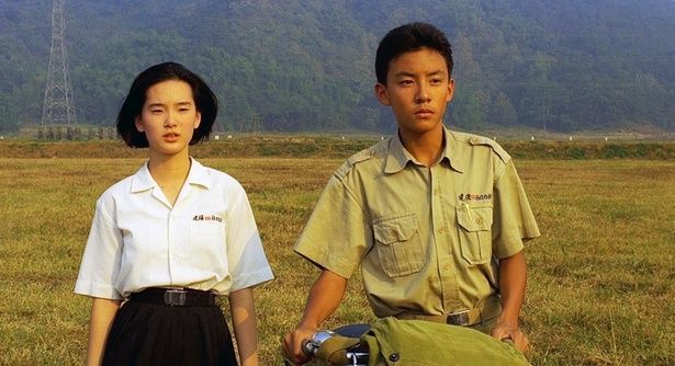 1961年に台北で起きた、14歳の少年によるガールフレンド殺人事件に想を得た『牯嶺街(クーリンチェ)少年殺人事件』 [c]Everett Collection/AFLO