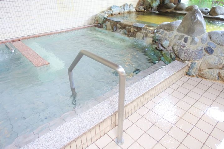 スーパー銭湯の休憩エリアで他の利用客の迷惑となるNG行為とは？（画像はイメージ）