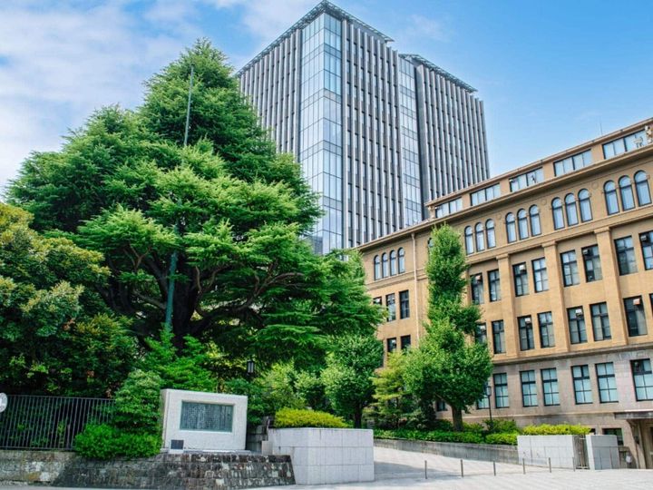 All About ニュース編集部が全国200人を対象に実施した「早慶上理に関するアンケート」の調査結果から、早慶上理の中で「最も優秀な学生が多いと思う大学」ランキングを発表！ 2位「早稲田大学」を抑えた1位は？