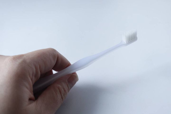 セリア 歯ブラシセット 歯磨き粉付 歯ブラシ サイズ感