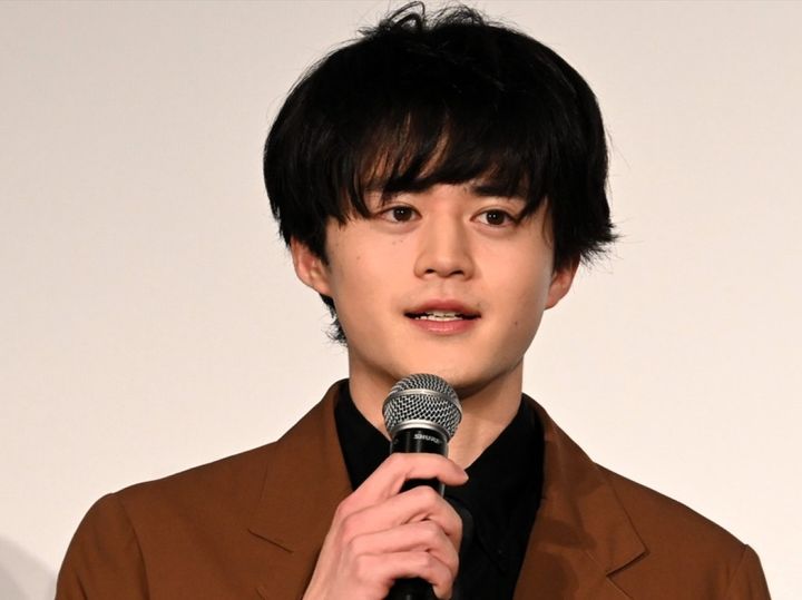 鈴鹿央士 クランクイン！ width=
