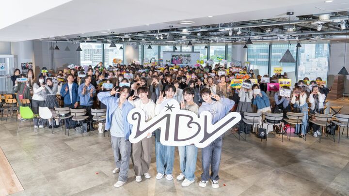 【写真・画像】武道館デビュー控えるVIBY、現場視察で「絶対に“来てよかった”って思えるライブにしないといけない」 密着番組で決意語る 1枚目
