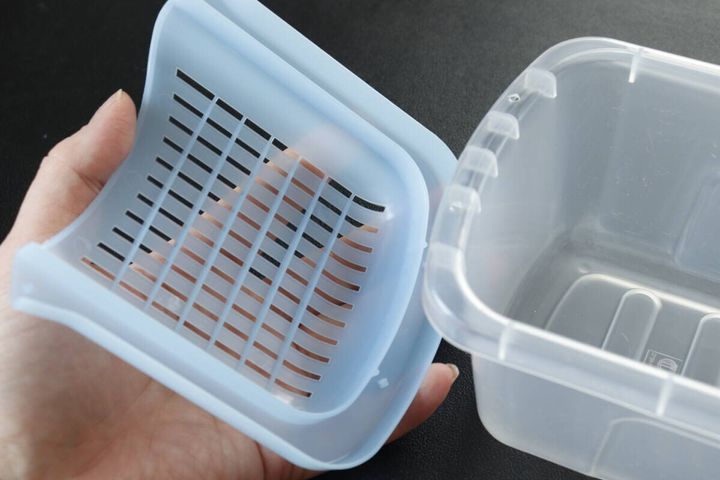 電子レンジ調理器麺類用 取り外しザル