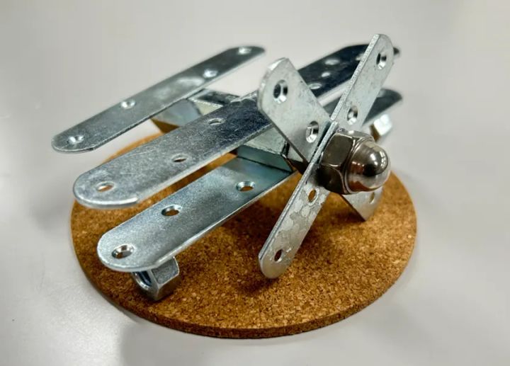 メタル製プロペラ飛行機の完成！
