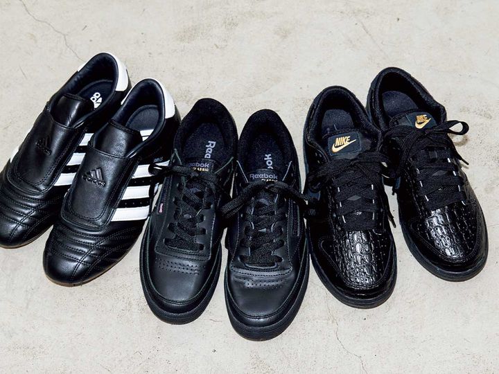 2026/03/black-sneaker-outfit4.jpg