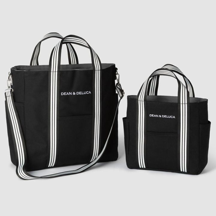 「リバーシブルトートバッグ」（Sサイズ 3960円／Lサイズ 5940円） ※価格は税込み width=
