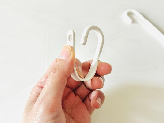【セリア】小さなステッキの正体な〜んだ？S字フック超えかも！？新型の便利グッズに思わず感心♡