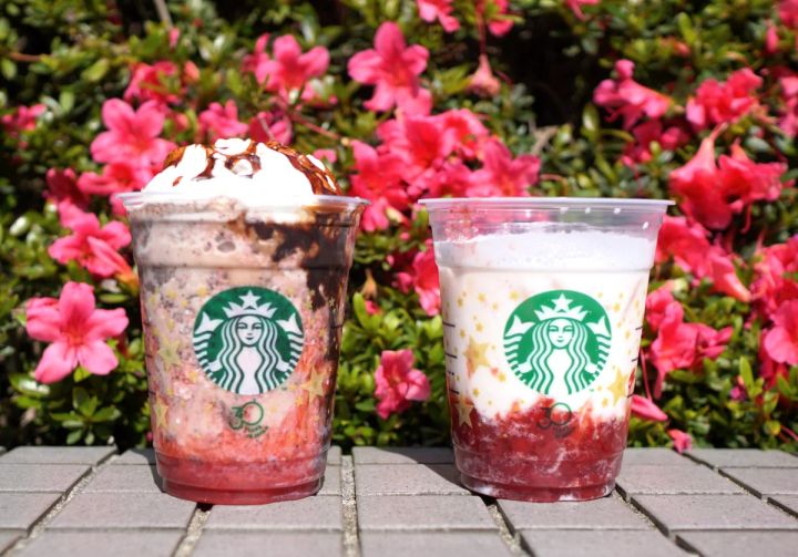 「ごろっと イチゴ ミルク」「イチゴ チョコレート フラペチーノ®」並び