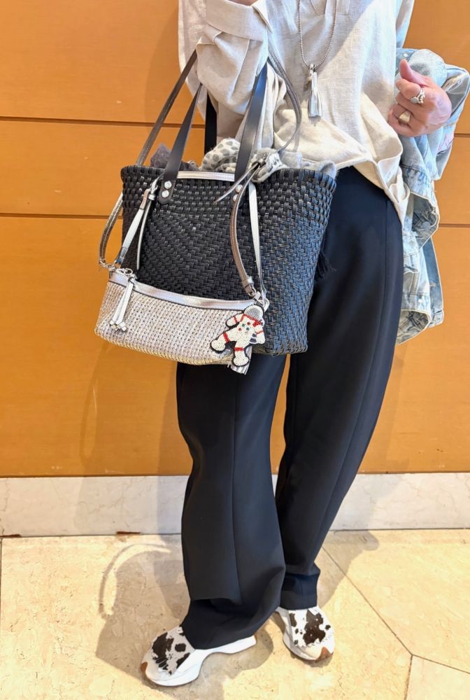 バッグは¡CHEVERE!、H&M