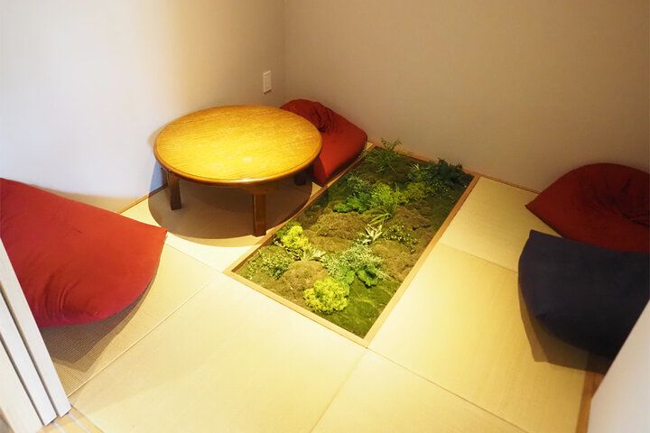 世界に一つだけのインク作り体験♪ 湯河原の日帰り温泉でゆるりアートな湯治旅「おふろcafe HITOMA」
